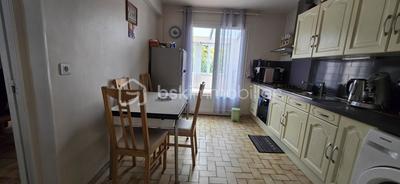 Maison - 98 m² - 5 pièces