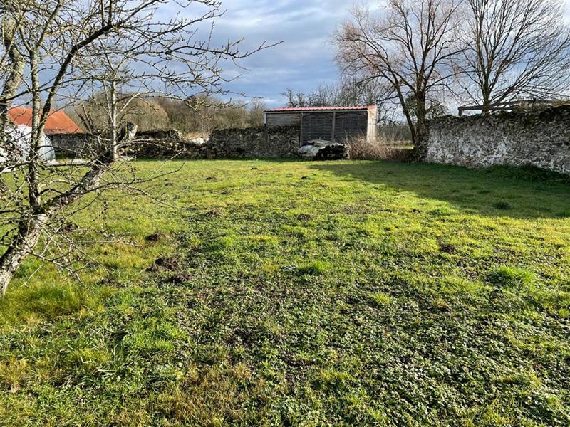 Terrain constructible - 600 m²