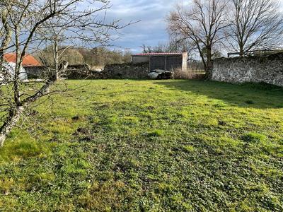 Terrain constructible - 600 m²