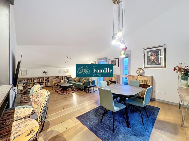 Appartement - 92 m² - 3 pièces