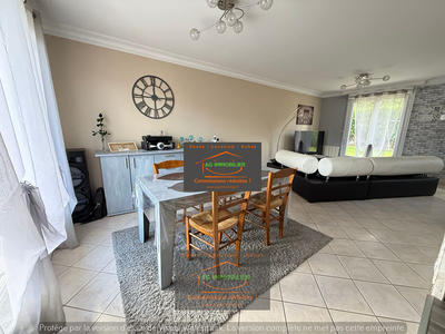 Maison - 97 m² - 6 pièces