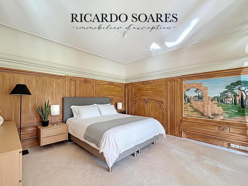 Appartement - 206 m² - 5 pièces