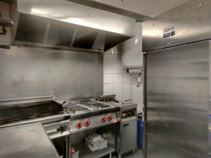 Magasins - 15 pièces