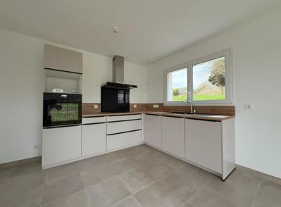 Maison - 111 m² - 5 pièces