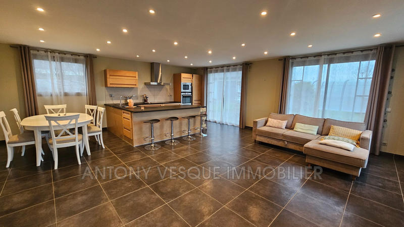 Maison - 160 m² - 7 pièces