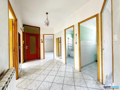 Maison - 140 m² - 6 pièces