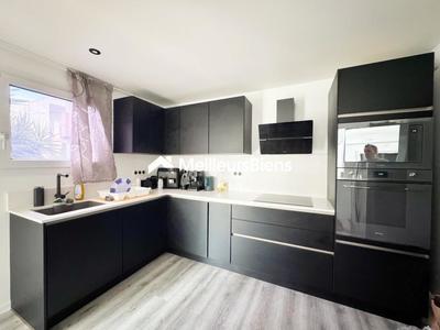 Appartement ancien - 80 m² - 4 pièces