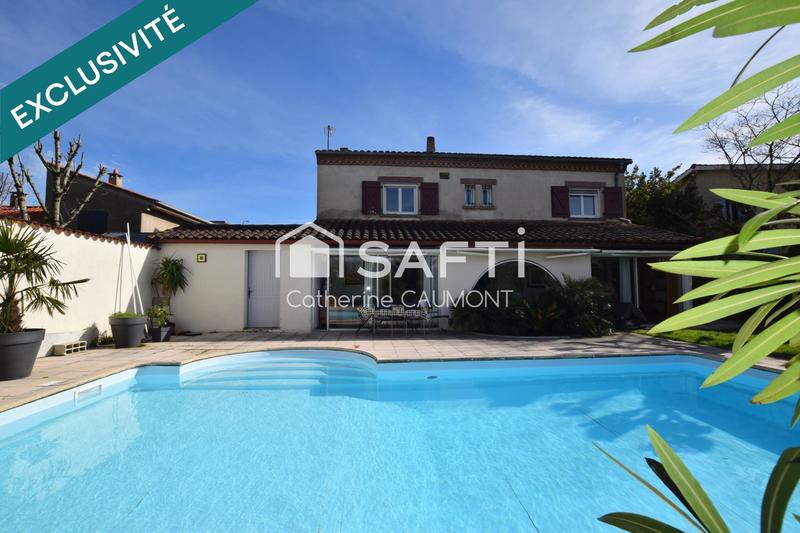 Maison - 246 m² - 10 pièces