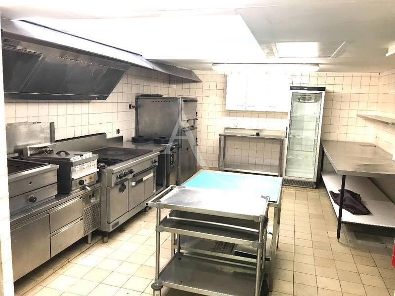 Immeuble - 368 m² - 13 pièces