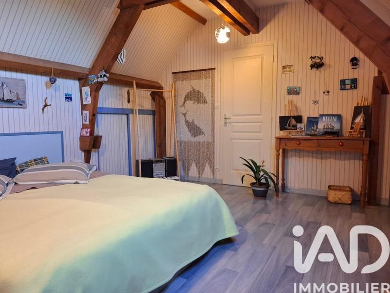 Maison - 200 m² - 6 pièces