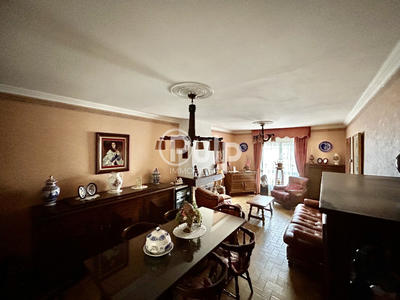 Maison - 102 m² - 4 pièces