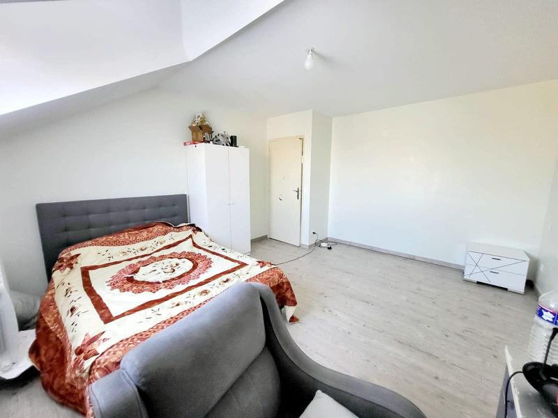 Maison - 175 m² - 7 pièces