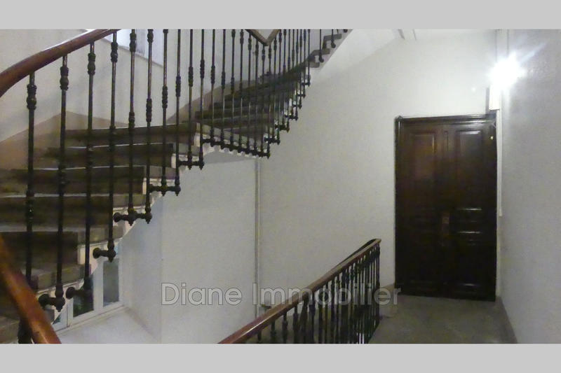 Appartement - 162 m² - 6 pièces