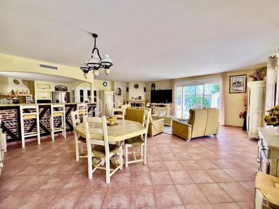 Maison - 160 m² - 5 pièces