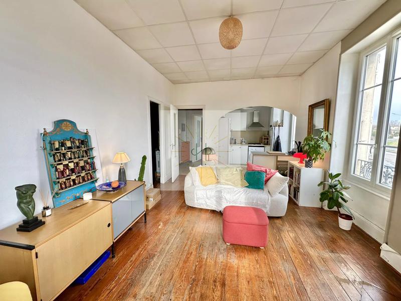 Appartement - 60 m² - 3 pièces