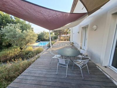 Maison - 182 m² - 4 pièces