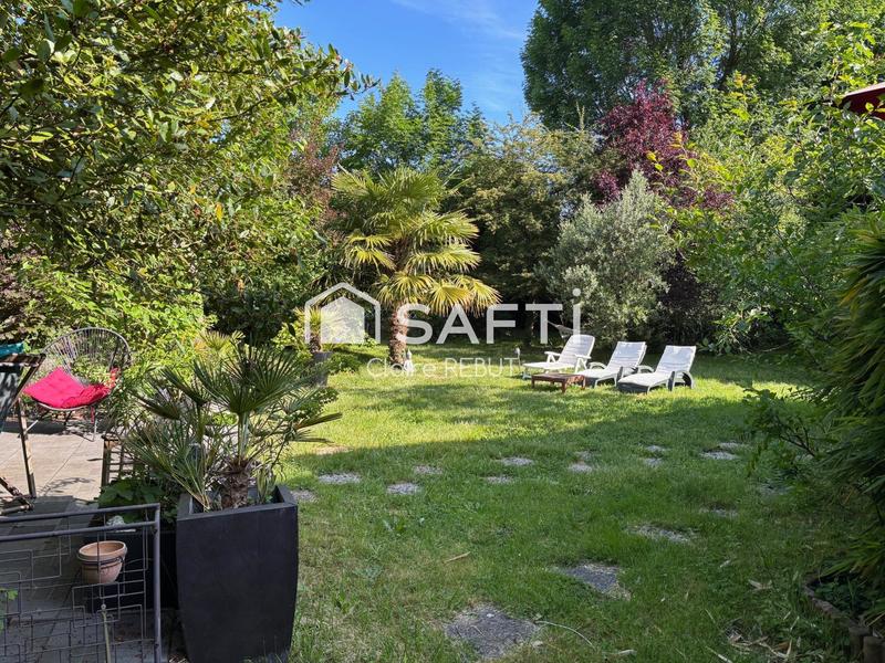 Maison - 140 m² - 6 pièces