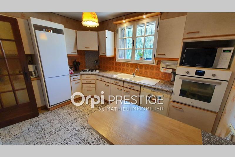 Villa - 245 m² - 8 pièces