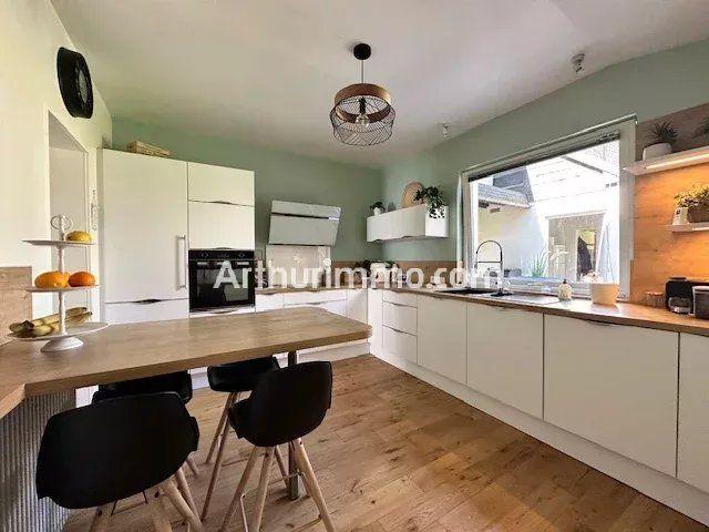 Maison - 147 m² - 6 pièces