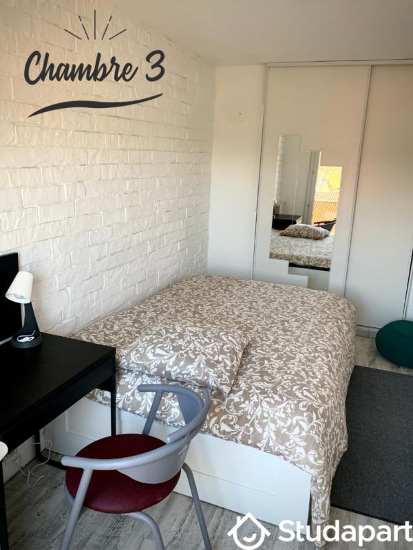 Chambre - 11 m² - 1 pièce