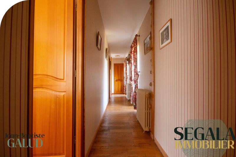 Maison - 173 m² - 6 pièces