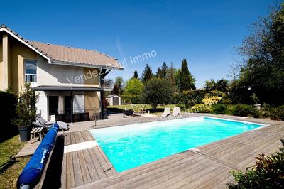 Maison - 99 m² - 4 pièces