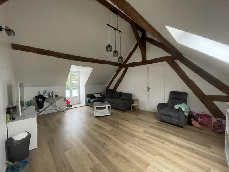 Maison - 216 m² - 8 pièces