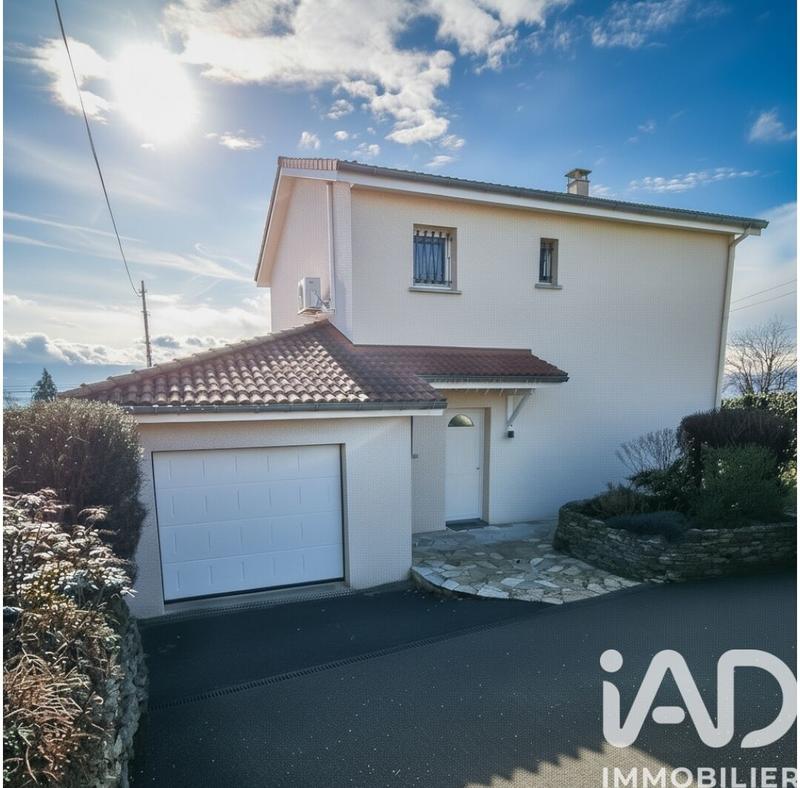 Maison - 100 m² - 5 pièces