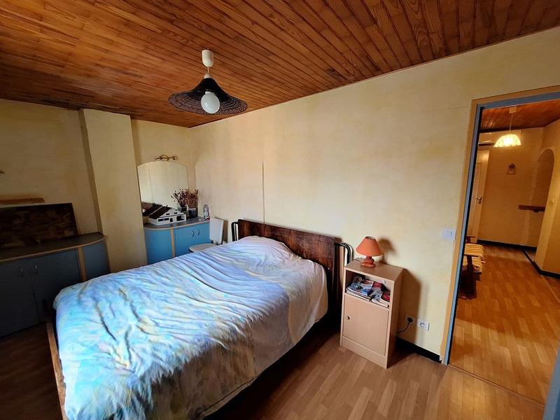 Maison - 280 m² - 10 pièces