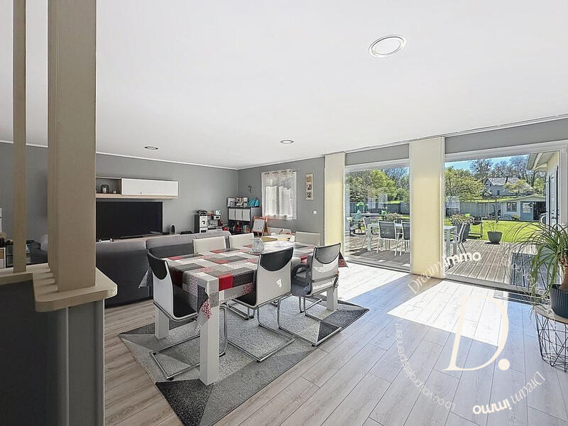 Maison - 151 m² - 6 pièces