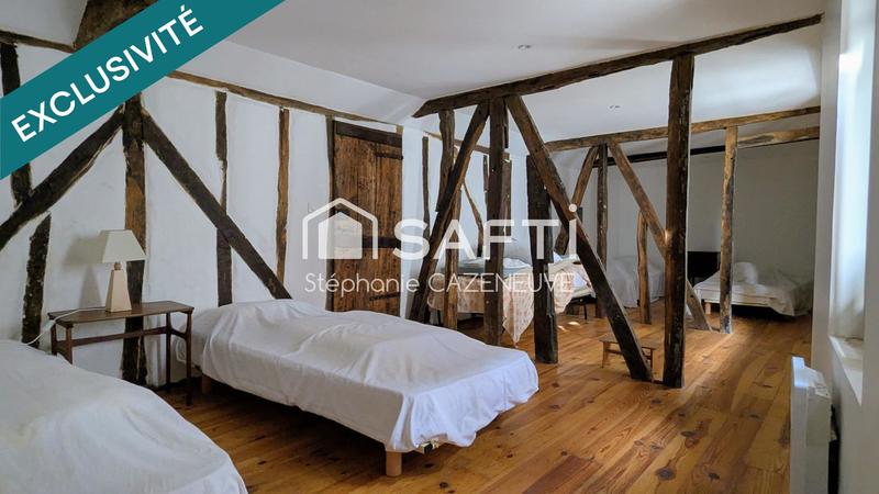 Maison - 233 m² - 9 pièces