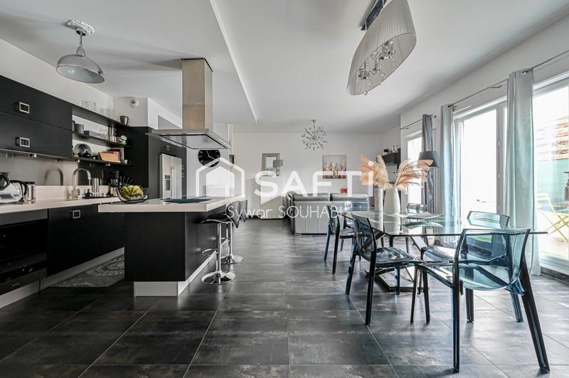 Maison - 103 m² - 5 pièces
