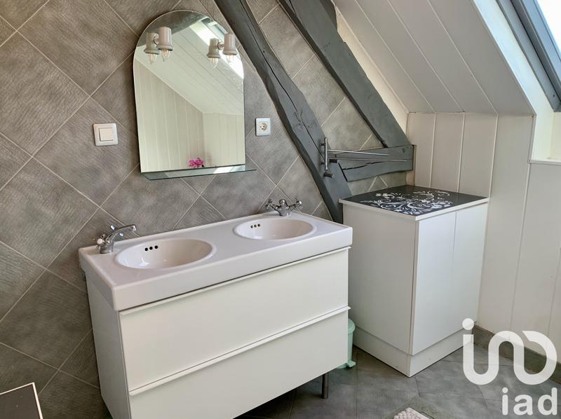 Maison - 300 m² - 11 pièces