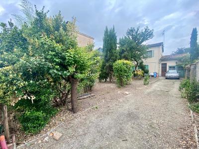 Maison - 180 m² - 6 pièces