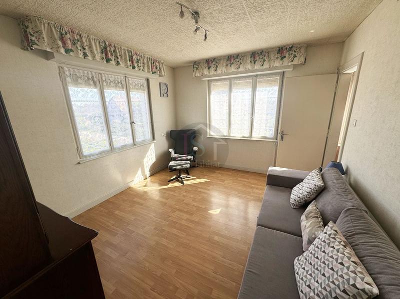 Maison - 137 m² - 6 pièces