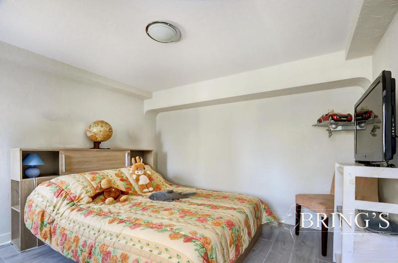 Maison - 188 m² - 8 pièces