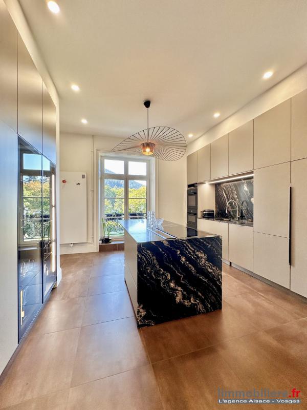 Appartement - 321 m² - 8 pièces