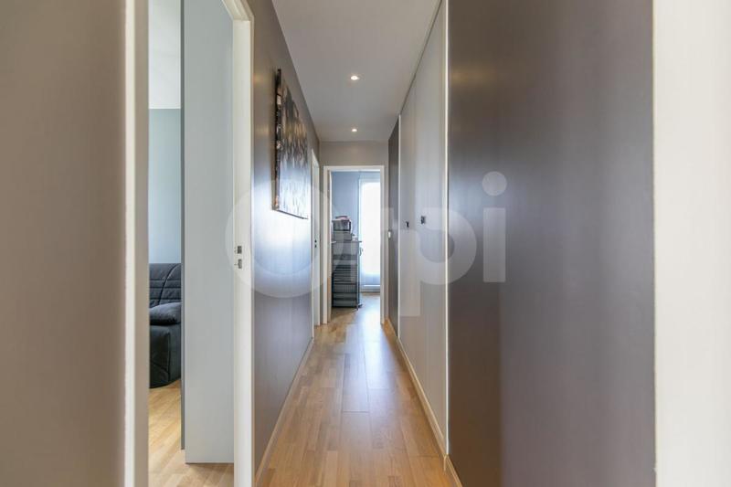 Maison - 205 m² - 8 pièces