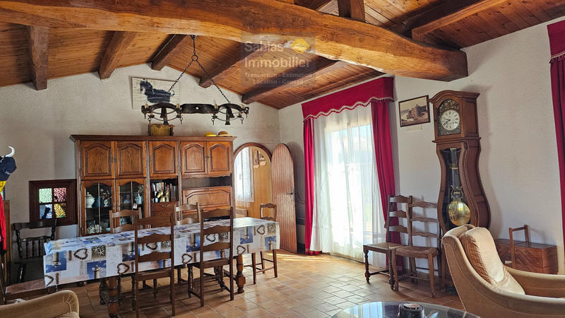 Maison - 104 m² - 5 pièces