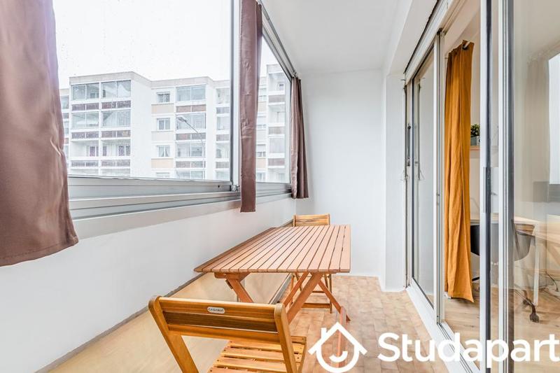 Chambre - 13 m² - 1 pièce