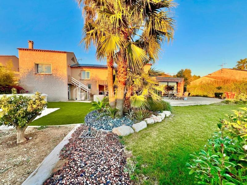 Villa - 165 m² - 6 pièces