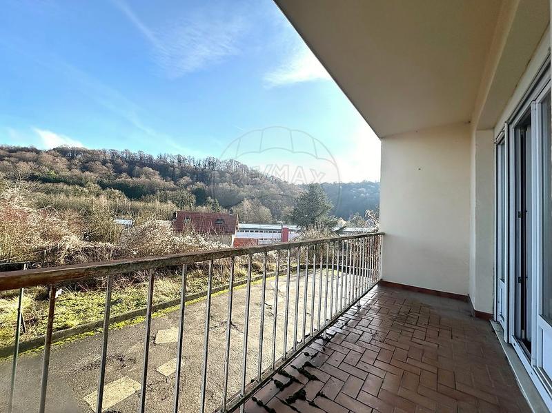 Appartement - 85 m² - 5 pièces