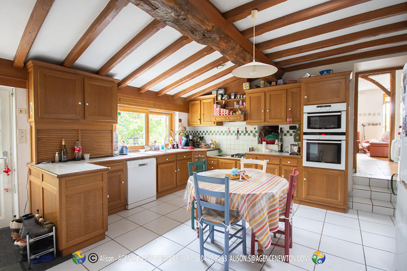 Maison - 176 m² - 7 pièces