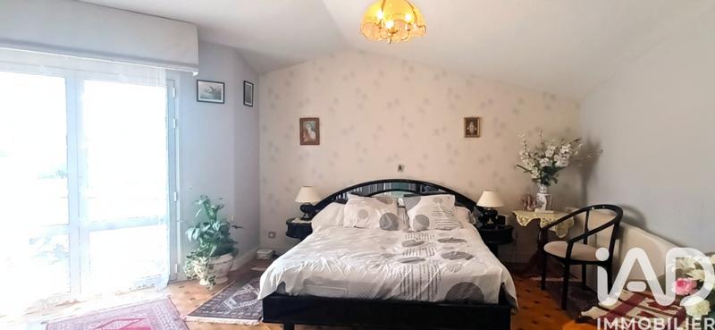 Maison de maîtres - 180 m² - 6 pièces