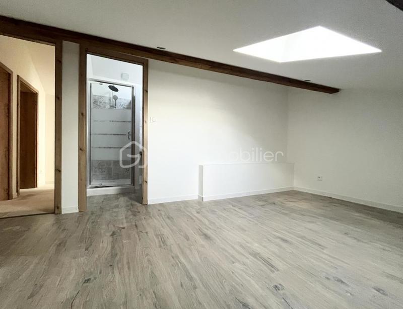 Appartement - 137 m² - 4 pièces