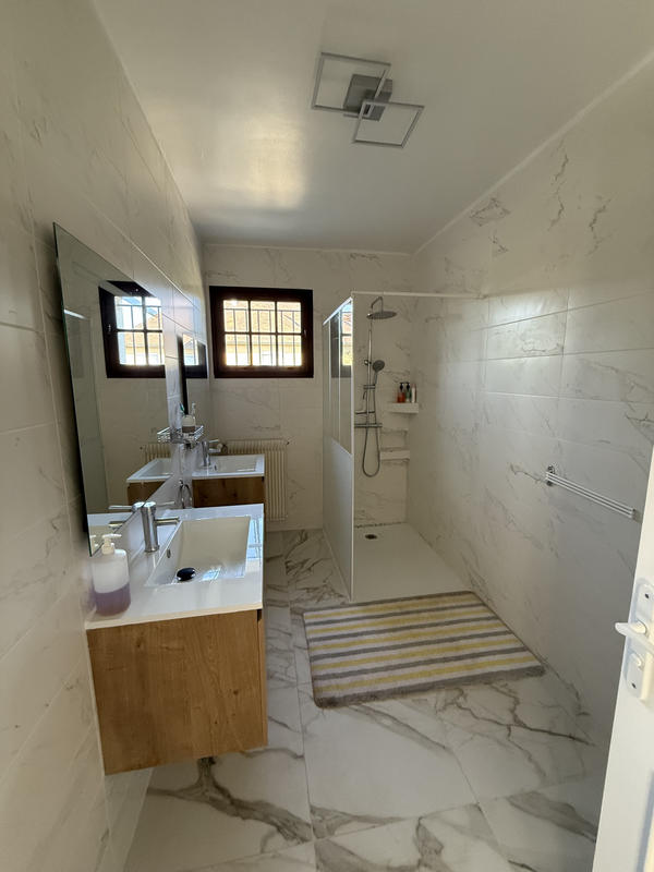 Maison - 185 m² - 5 pièces