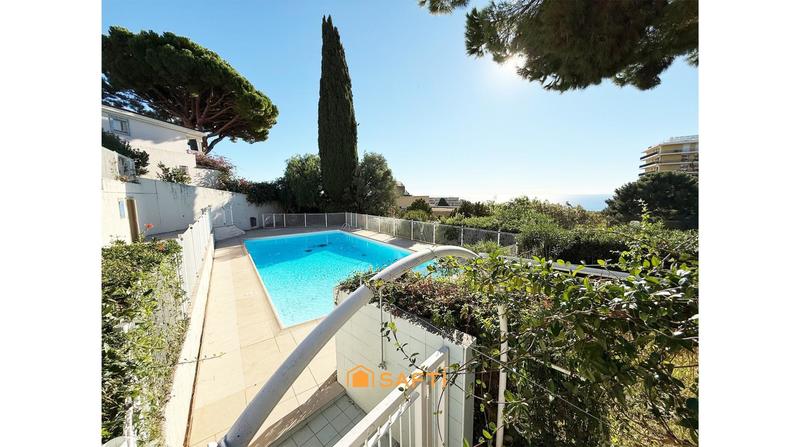 Appartement - 85 m² - 4 pièces