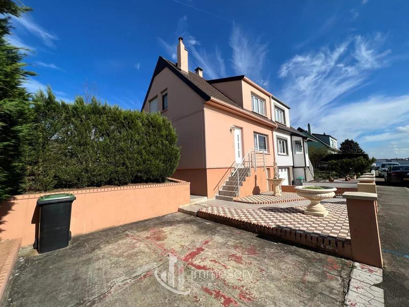 Maison - 79 m² - 5 pièces