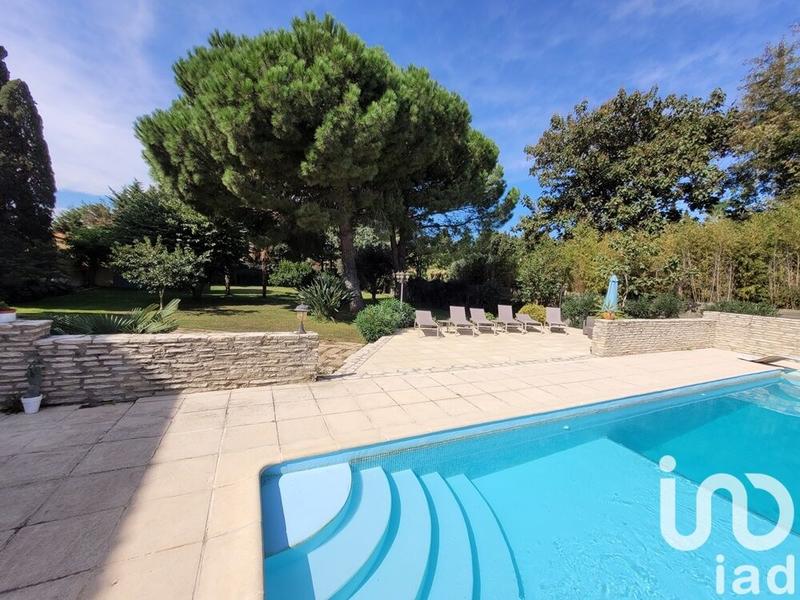 Maison - 405 m² - 17 pièces