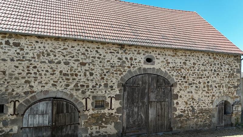 Corps de ferme - 275 m² - 10 pièces